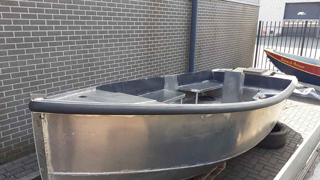 Aluminium sloep romp opbouw