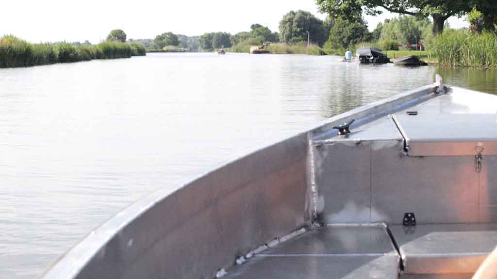 Interieur inspectie elektrische sloep