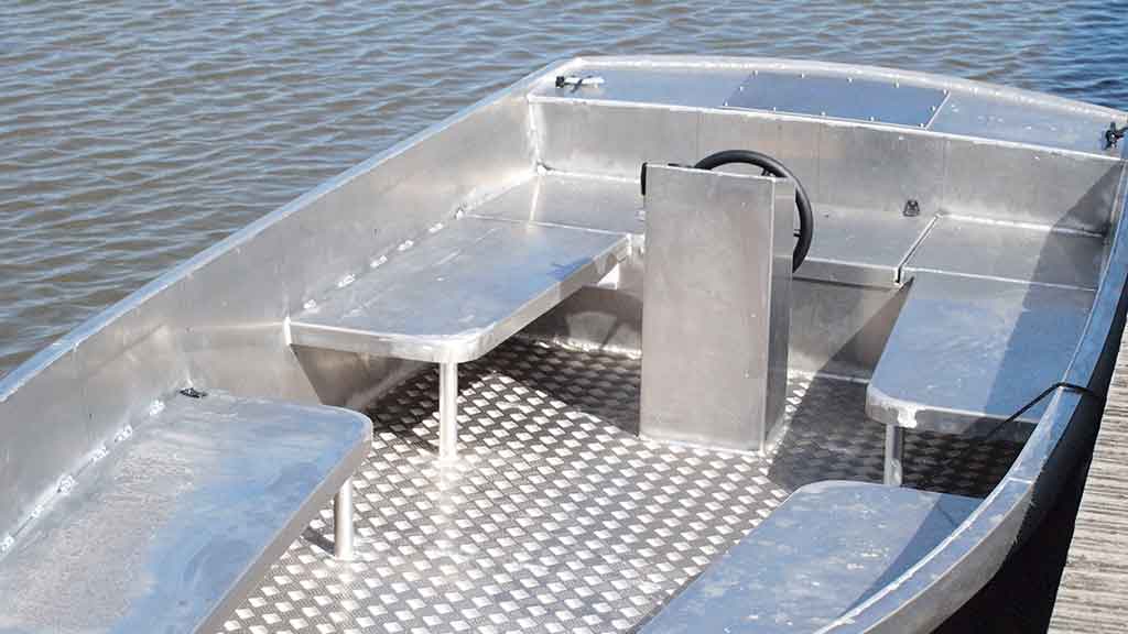 Interieur E-sloep 530 detail